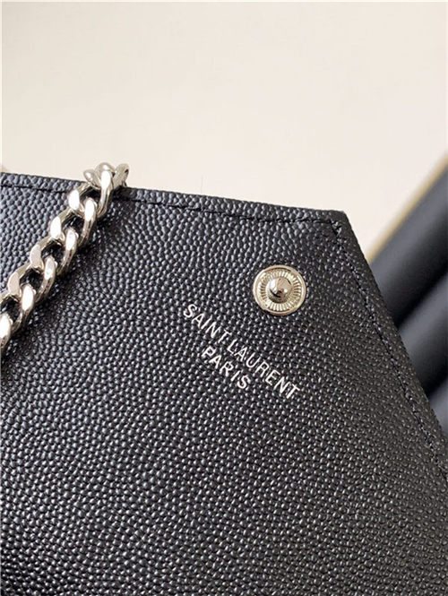 CASSANDRE SAINT LAURENT MATELASSÉ ENVELOPE CHAIN WALLET IN GRAIN DE POUDRE EMBOSSED LEATHER Mid