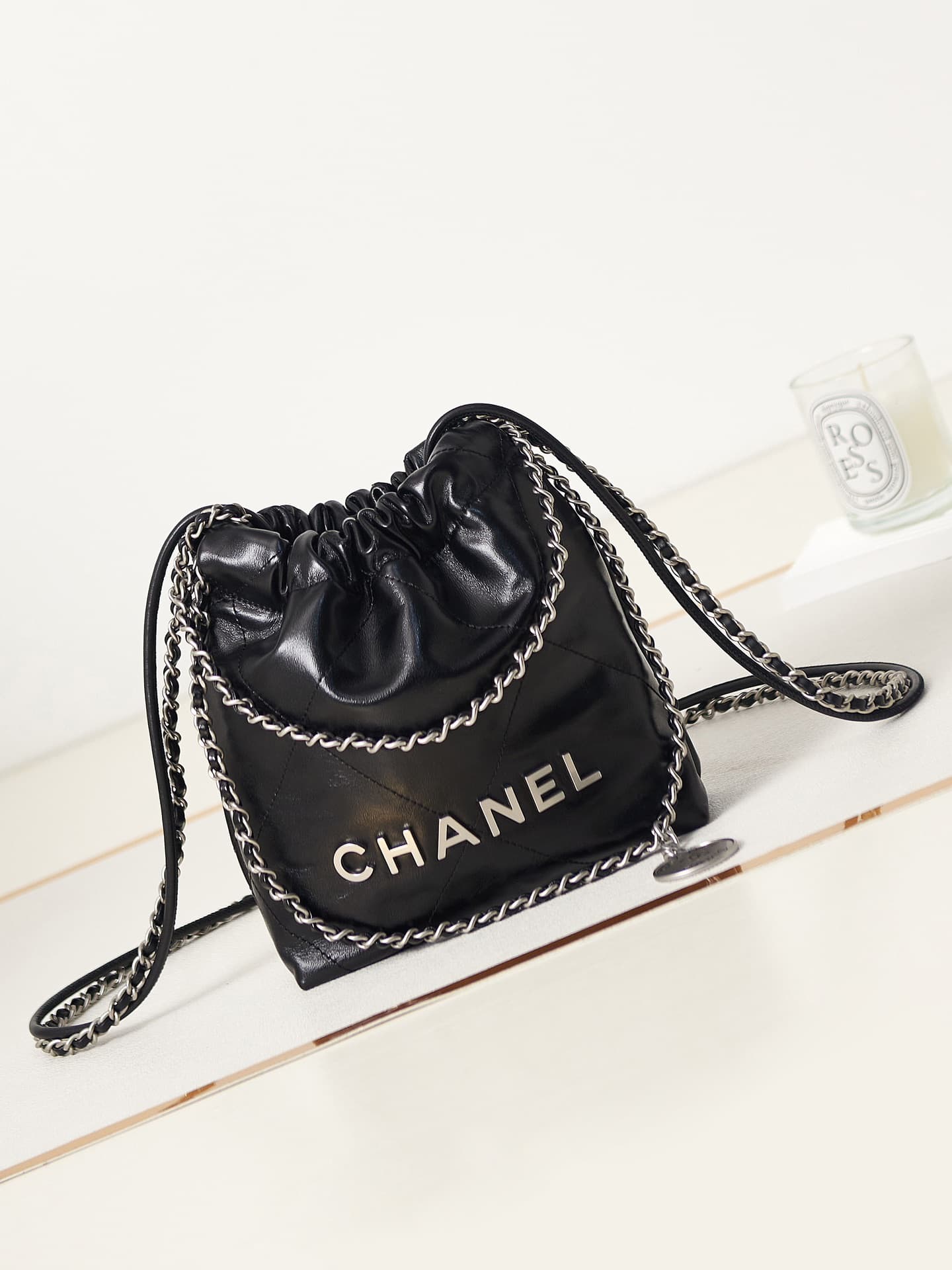 Chanel 22 MINI HANDBAG Shiny Calfskin Black & Silver-Tone Metal AS3980 High