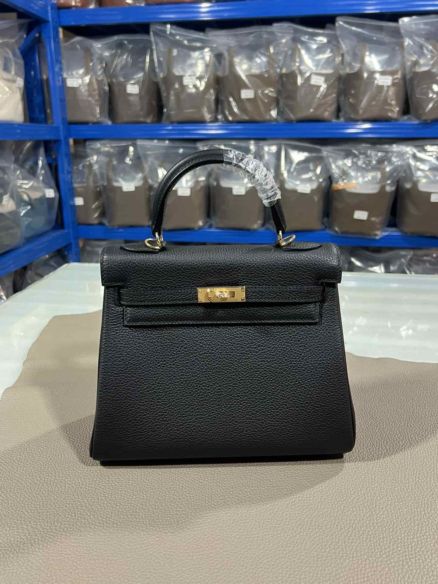 Hermes Kelly 25/28cm Retourne Bag Togo Leather In Black WAX High