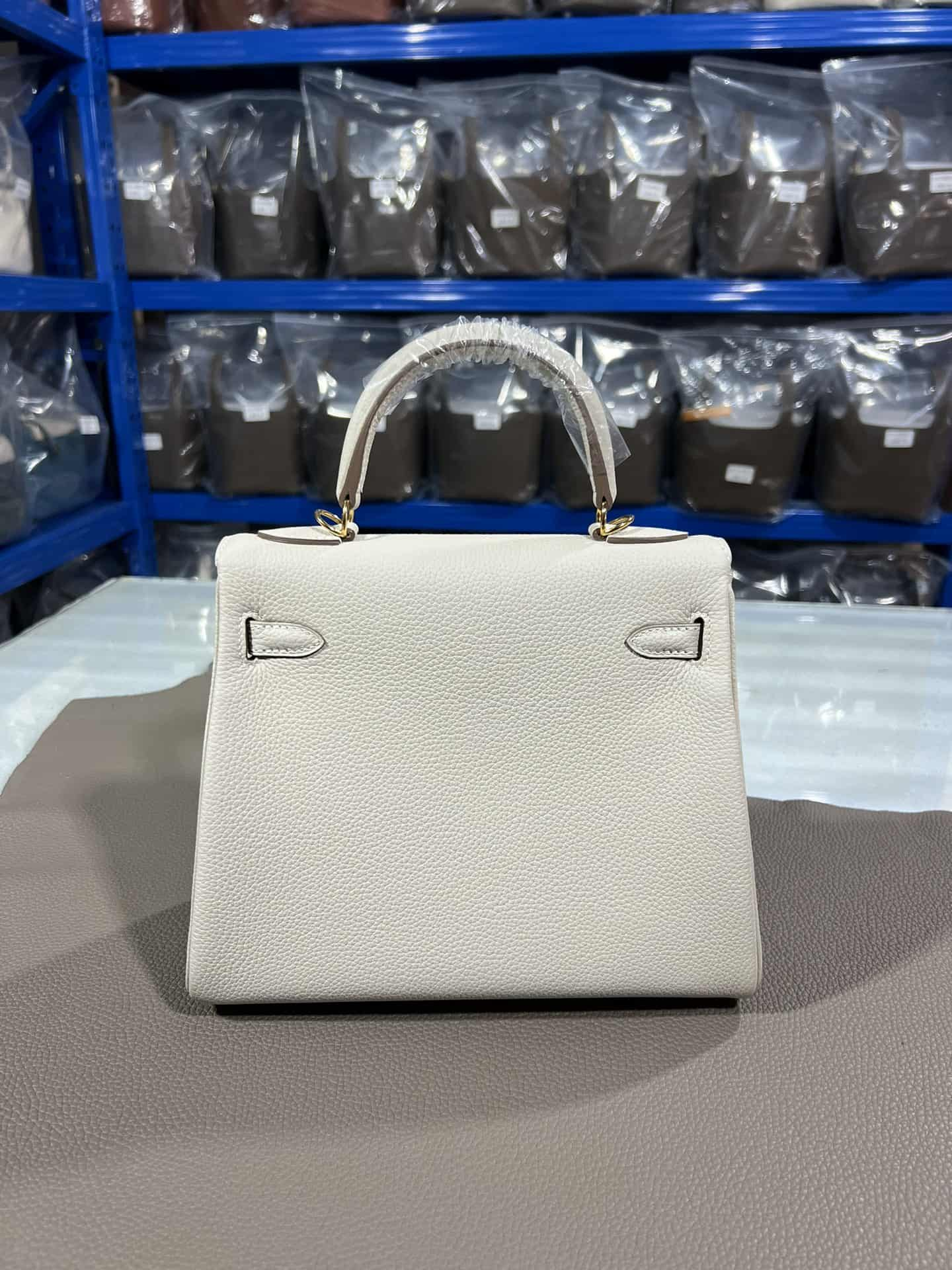 Hermes Kelly 25/28cm Retourne Bag Togo Leather In White WAX High