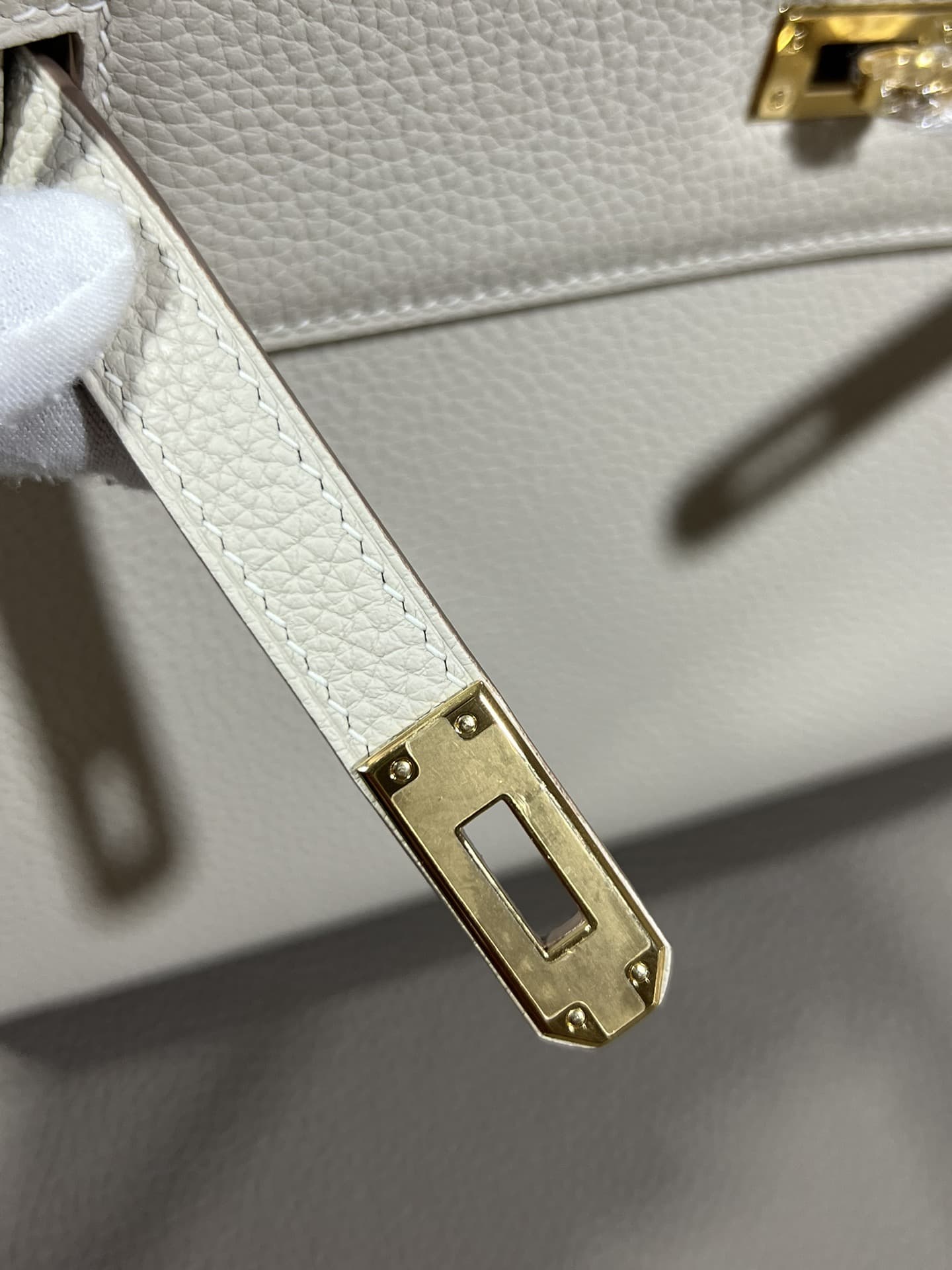 Hermes Kelly 25/28cm Retourne Bag Togo Leather In White WAX High