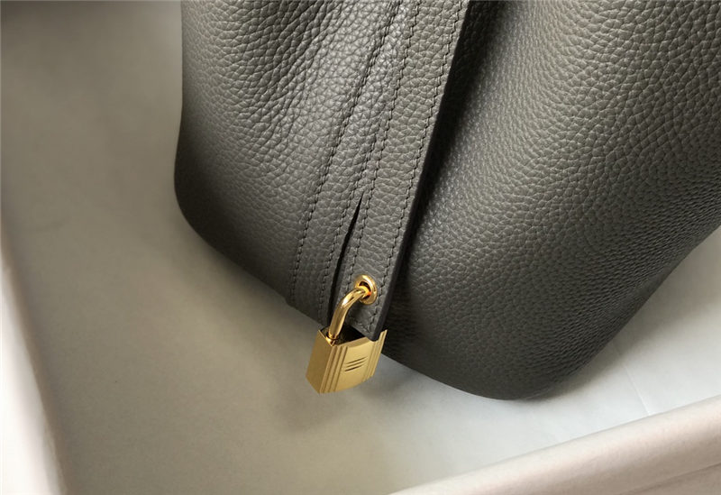 Hermes Picotin Lock 18/22 Bag Togo Leather In Etain WAX High