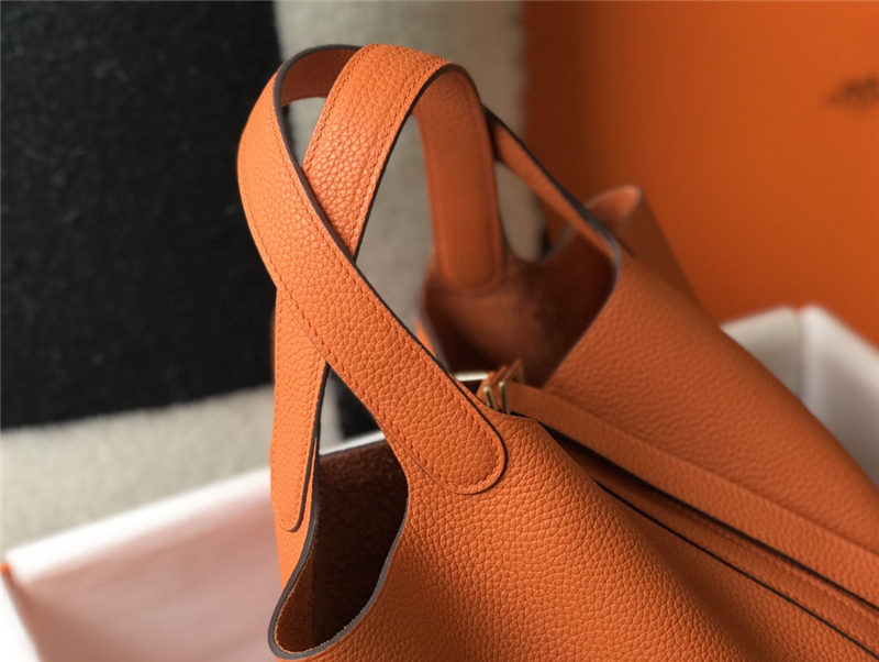 Hermes Picotin Lock 18/22 Bag Togo Leather In Orange WAX High