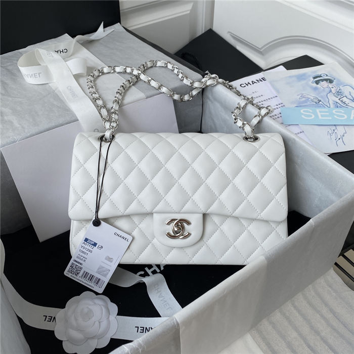 Medium CLASSIC HANDBAG Lambskin White Silver Metal A