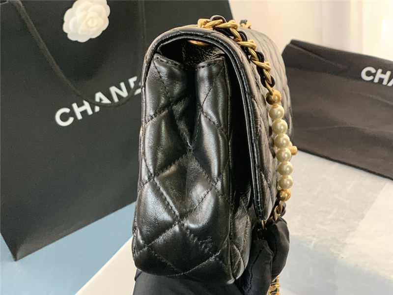 SMALL FLAP BAG Calfskin, Imitation Pearls & Gold-Tone Metal Black High