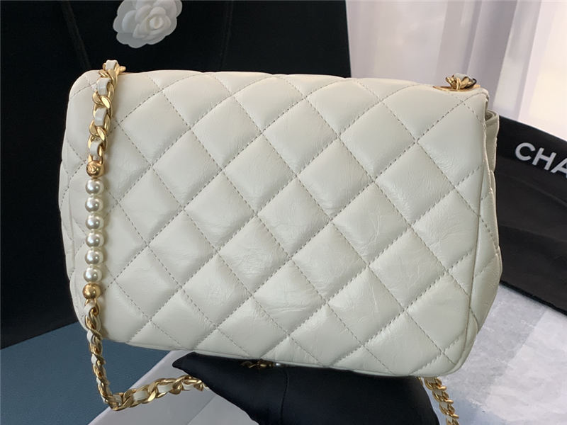 SMALL FLAP BAG Calfskin, Imitation Pearls & Gold-Tone Metal White High