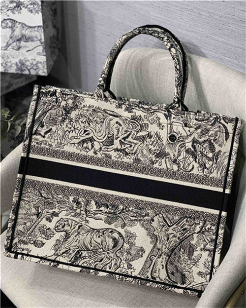 LARGE Dior BOOK TOTE Toile de Jouy Embroidery Black High