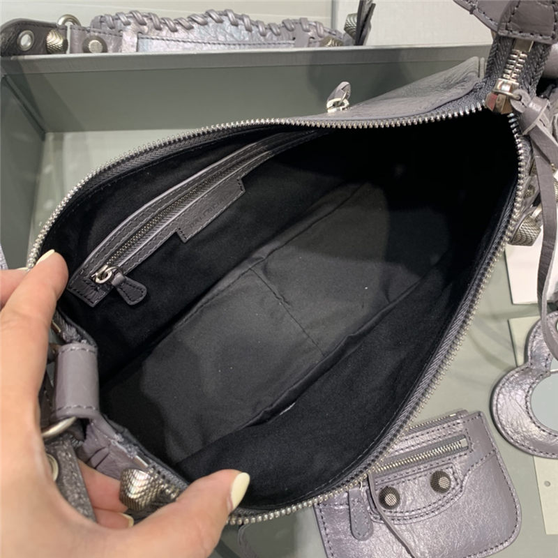 WOMEN'S LE CAGOLE SMALL SHOULDER BAG IN Grey High