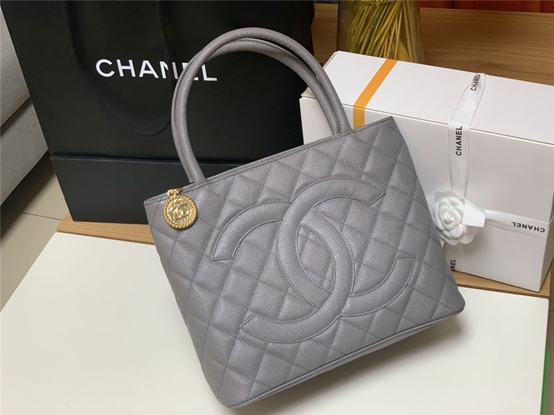 Chanel Vintage Hobo Bag Grained Calfskin AS0814 Grey High