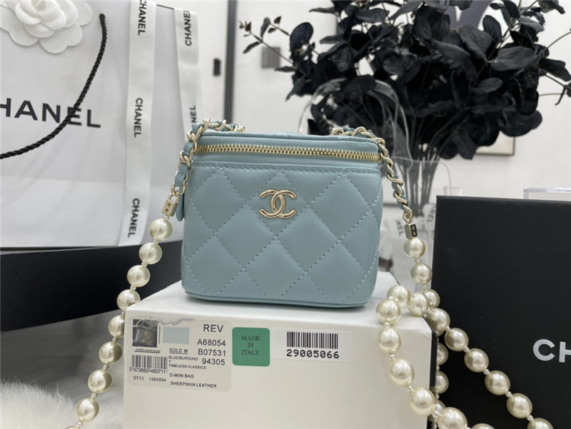 Chanel SMALL VANITY WITH CHAIN Lambskin Imitation Pearls & Gold-Tone Metal Blue High