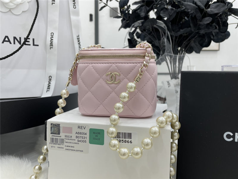 Chanel SMALL VANITY WITH CHAIN Lambskin Imitation Pearls & Gold-Tone Metal Pink High