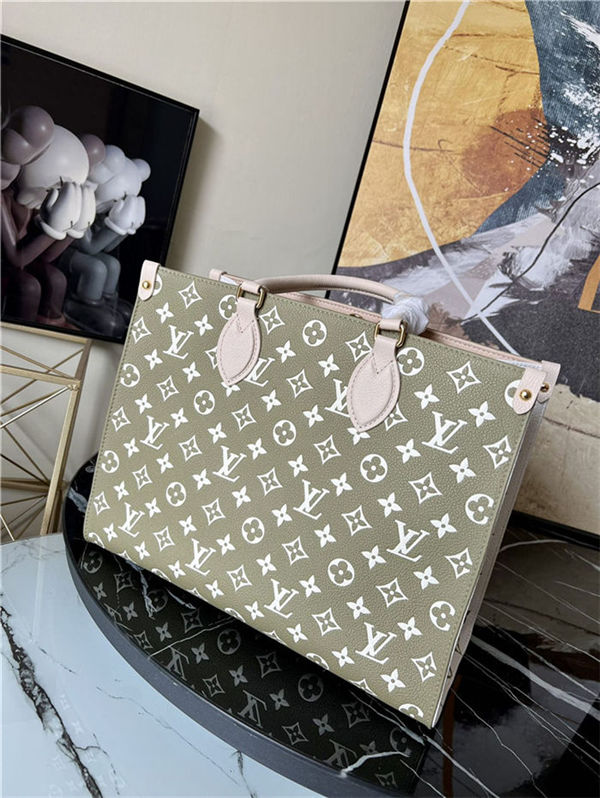 Louis Vuitton ONTHEGO MM Printed and embossed grained cowhide leather M46060 High