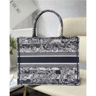 MEDIUM Dior BOOK TOTE Toile de Jouy Stripes Embroidery High