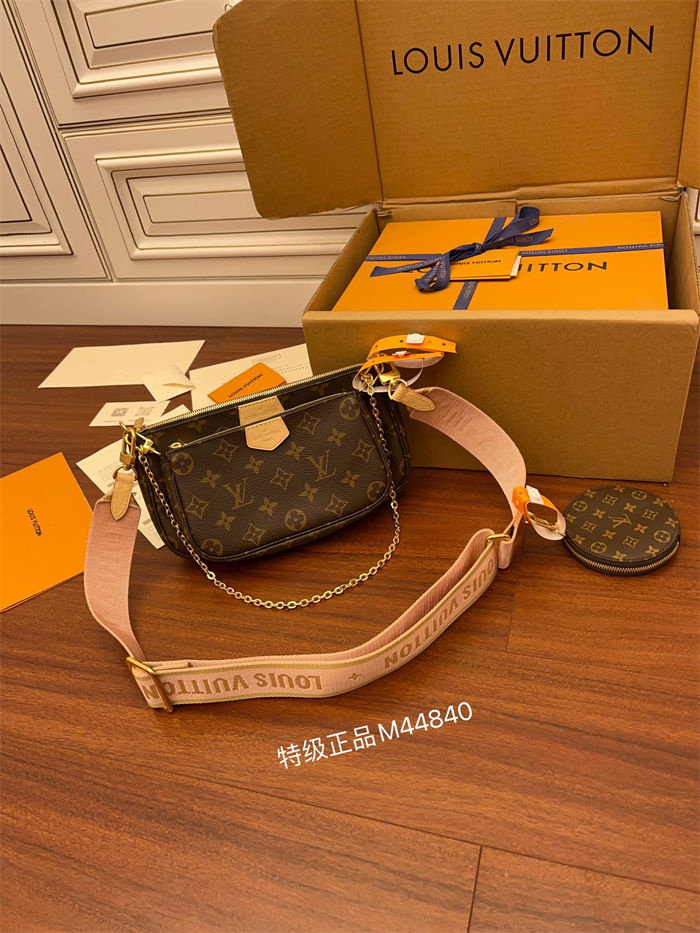 Louis Vuitton Multi Pochette accessories Monogram Canvas M44840 Top