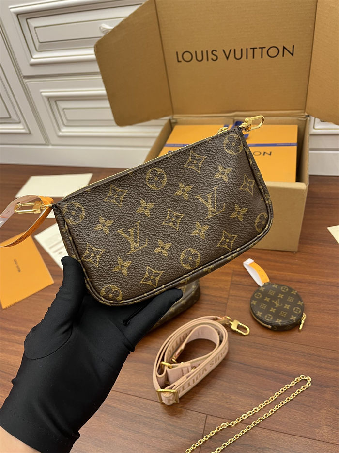 Louis Vuitton Multi Pochette accessories Monogram Canvas M44840 Top