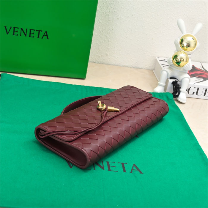 BV Long Clutch Andiamo With Handle Barolo High