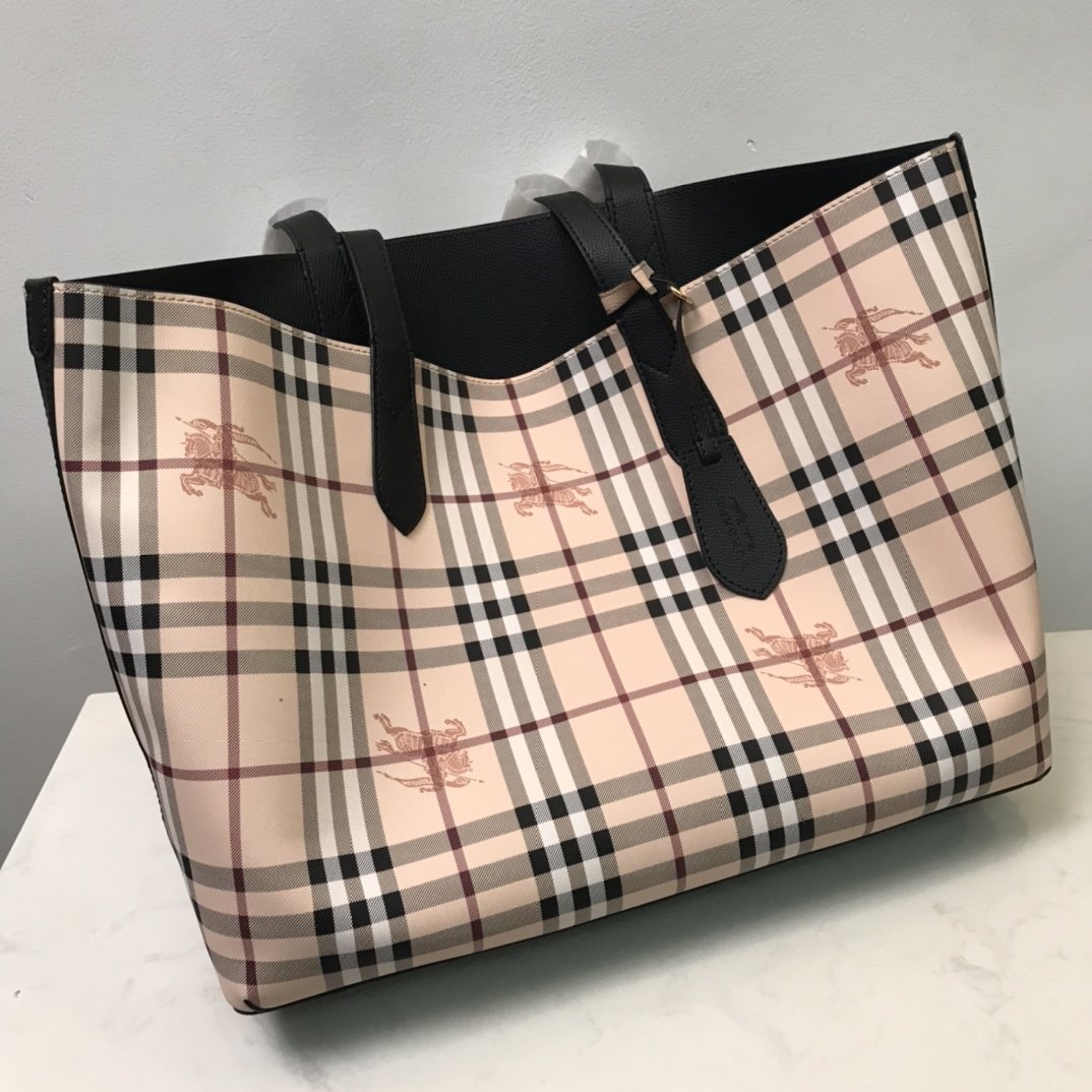 Burberry Tote Black High