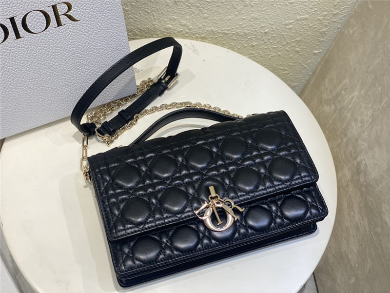 BOLSO MISS DIOR TOP HANDLE Cannage Lambskin Black High