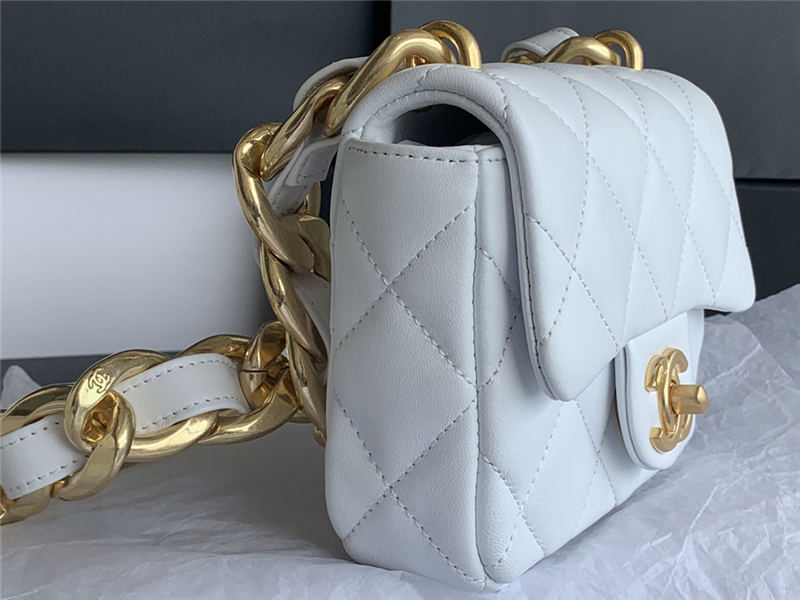 MINI FLAP BAG AS3213 Lambskin & Gold-Tone Metal White A