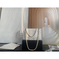 Medium CLASSIC HANDBAG Chevrons Pattern Lambskin White Gold Metal A