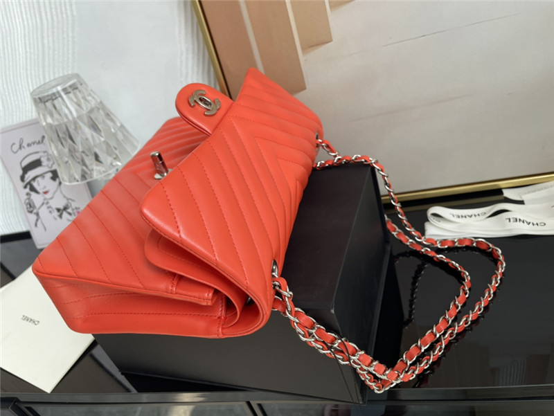 Medium CLASSIC HANDBAG Chevrons Pattern Lambskin Orange Red Silver Metal A