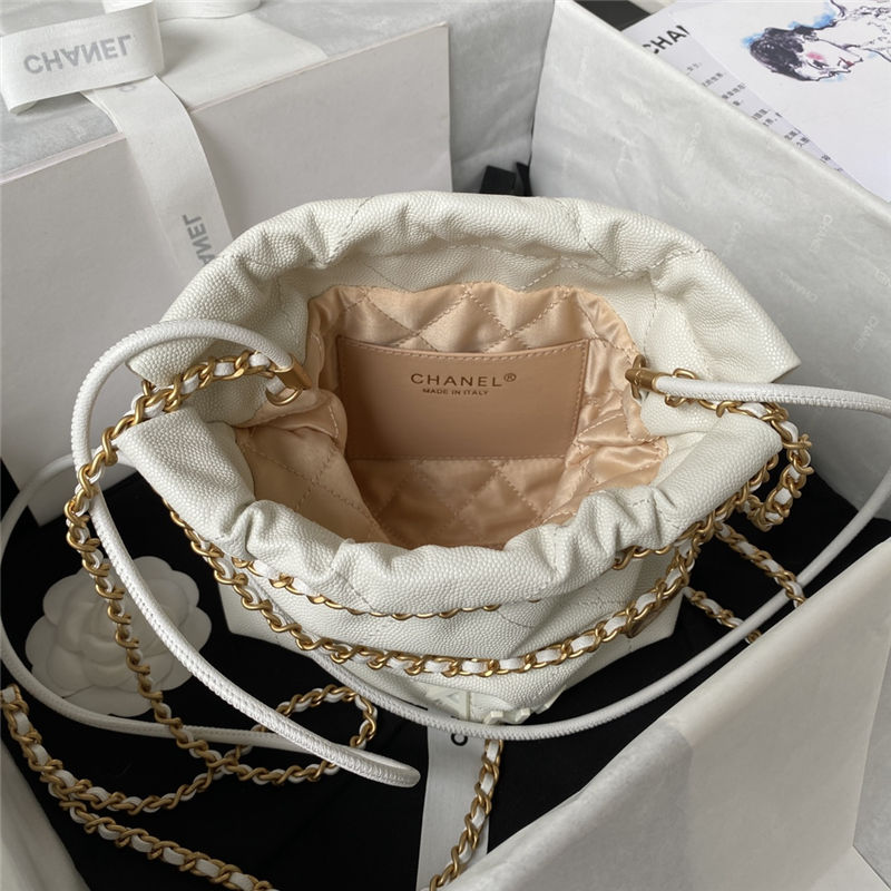 Chanel 22 MINI HANDBAG Shiny Grained Calfskin White & Gold-Tone Lacquered Metal AS3980 High