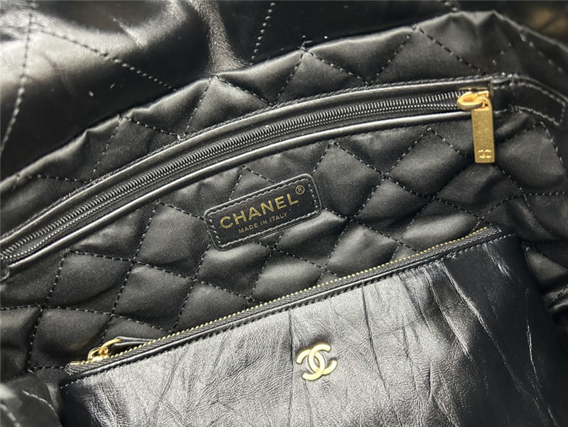 Chanel 22 SMALL HANDBAG Crumpled Calfskin & Gold-Tone Metal AS3260 Black High