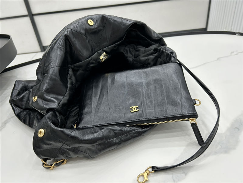 Chanel 22 MEDIUM HANDBAG Crumpled Calfskin & Gold-Tone Metal AS3261 Black High