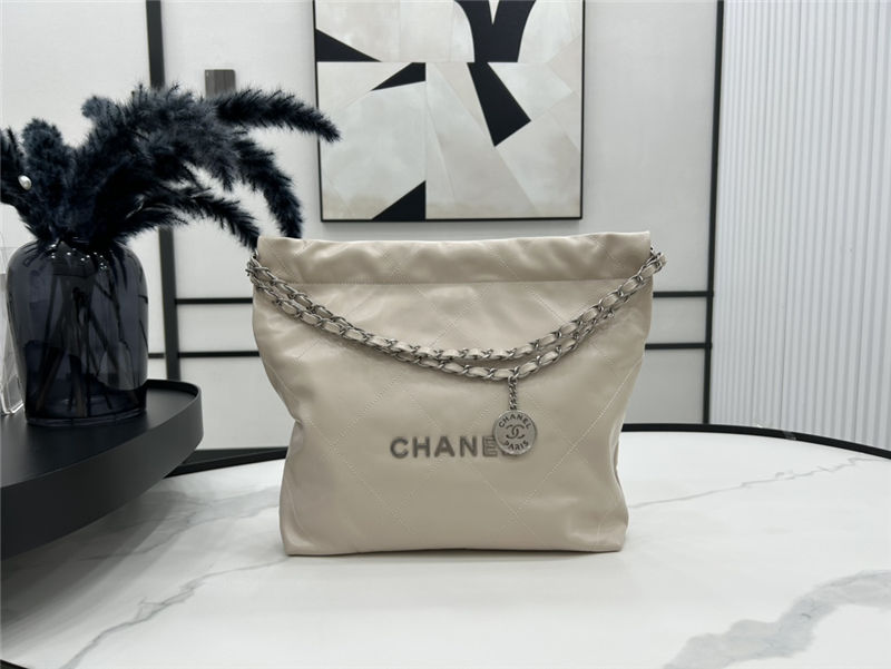 Chanel 22 SMALL HANDBAG Shiny Calfskin & Gold-Tone Metal AS3260 Nude High