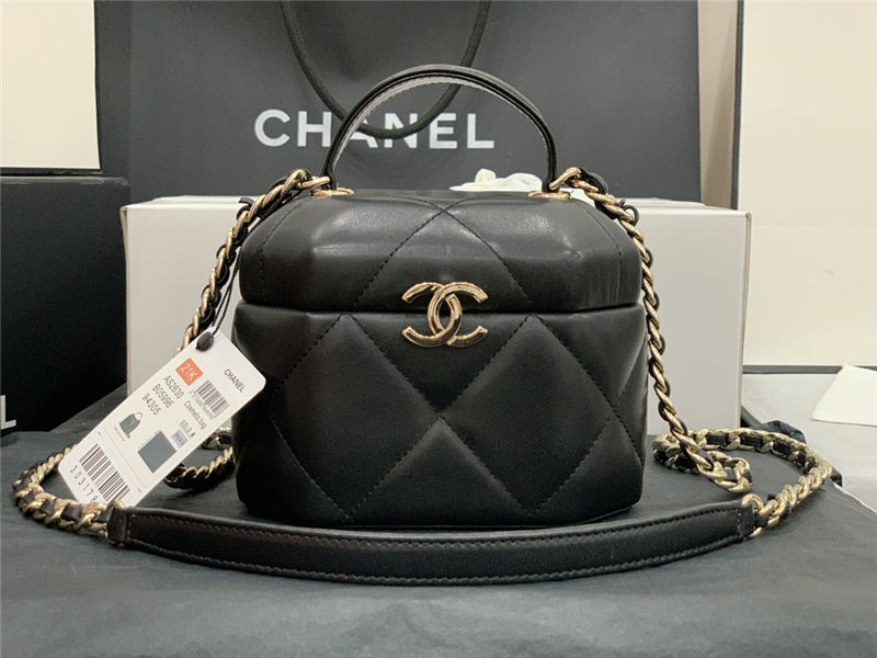 Chanel SMALL VANITY CASE Lambskin & Gold Metal AS2630 Black High