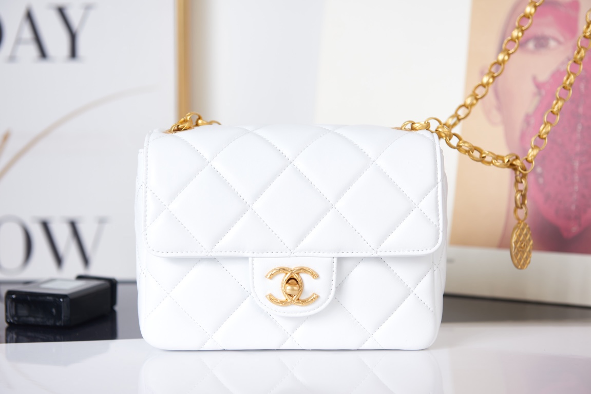 Chanel MINI FLAP BAG AS2693 Lambskin & Gold Metal White High