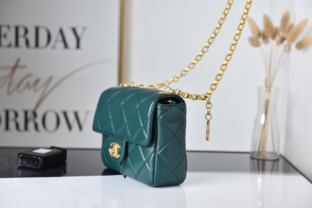 Chanel MINI FLAP BAG AS2693 Lambskin & Gold Metal Green High