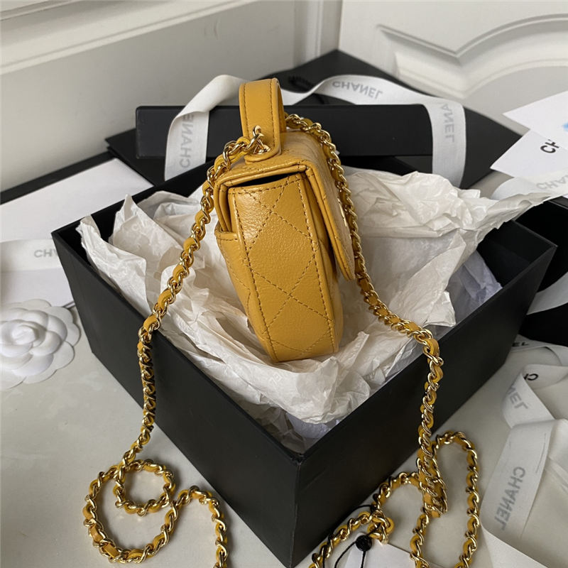 Chanel CLUTCH WITH CHAIN AP3378 Shiny Aged Calfskin & Gold-Tone Metal Mustard High