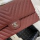 Medium CLASSIC HANDBAG Chevrons Pattern Grained Calfskin Silver Metal Burgundy B