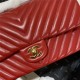 Medium CLASSIC HANDBAG Chevrons Pattern Lambskin Gold Metal Red B