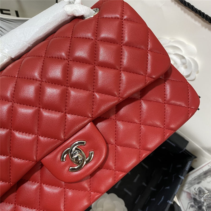 Medium CLASSIC HANDBAG Lambskin Red Silver Metal B