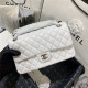 Medium CLASSIC HANDBAG Lambskin White Silver Metal B