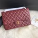 Large CLASSIC HANDBAG Grained Calfskin Gold Metal Burgundy B