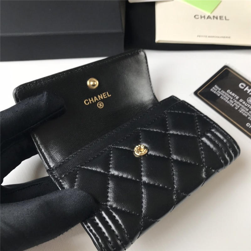 BOY Chanel CARD HOLDER Lambskin & Gold-Tone Metal Black High