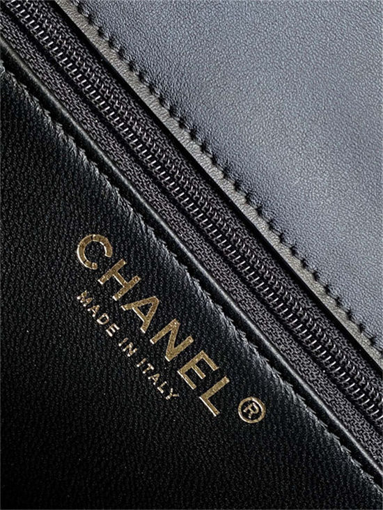 Chanel LARGE FLAP BAG AS5145 Shiny Crumpled Calfskin Black High