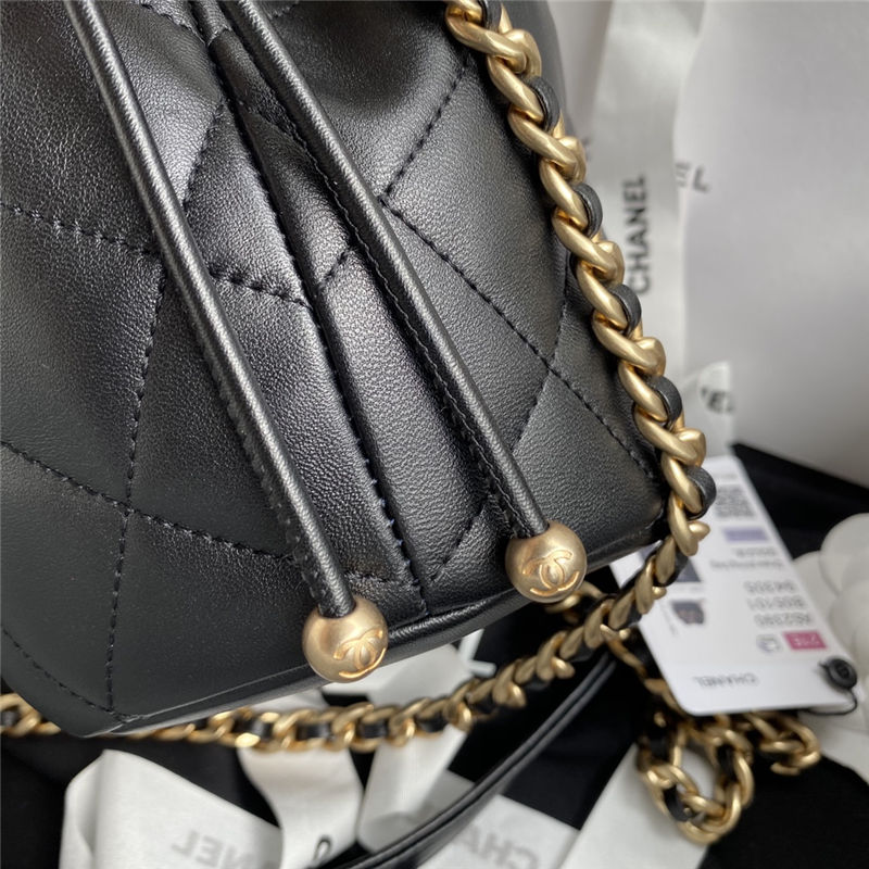 DRAWSTRING BAG Shiny Lambskin & Gold-Tone Metal High