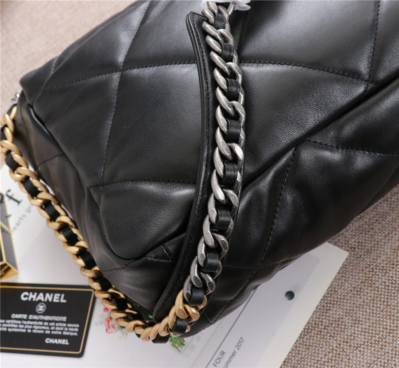 Maxi Chanel 19 Flap Bag Goatskin/Lambskin Black High