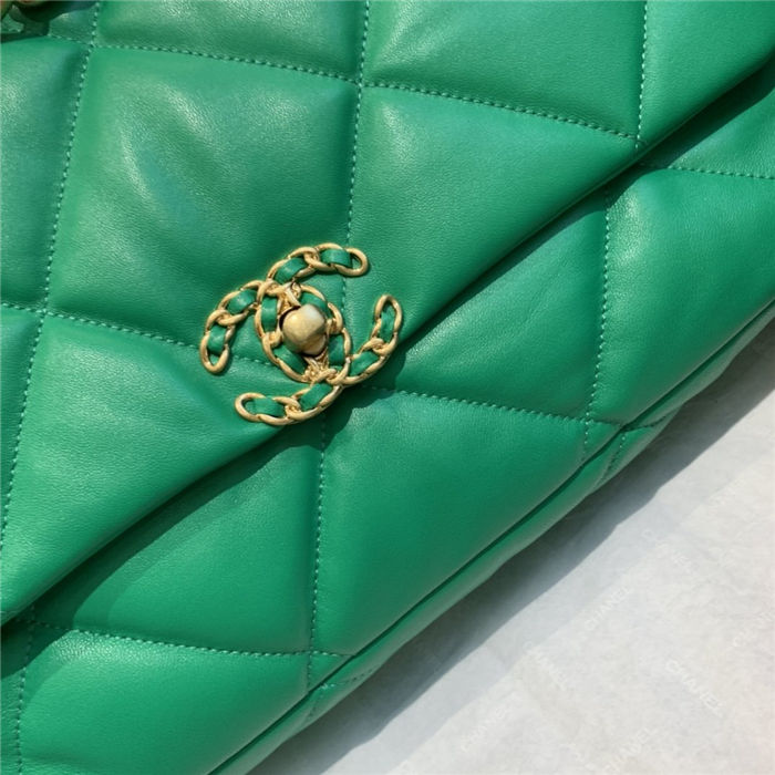 Maxi Chanel 19 Flap Bag Goatskin/Lambskin Green High