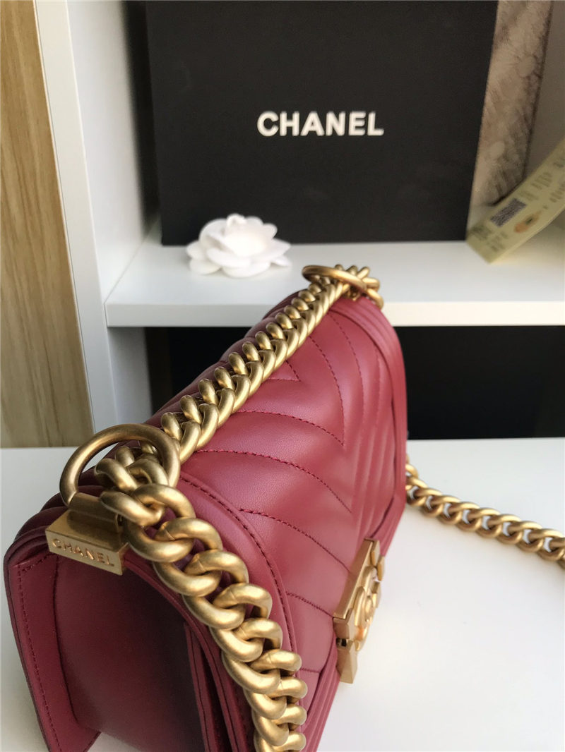 SMALL BOY Chanel HANDBAG Chevrons Pattern Lambskin Burgundy High