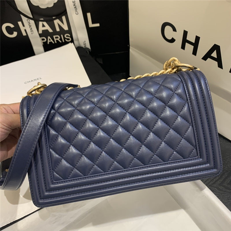 BOY Chanel HANDBAG Lambskin Gold Metal Navy Blue A