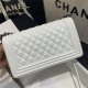 BOY Chanel HANDBAG Grained Calfskin & Silver Metal White A