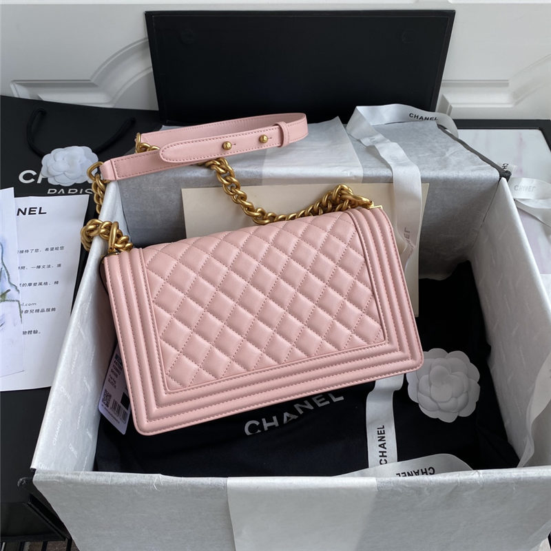 BOY Chanel HANDBAG Lambskin & Gold Metal Pink A