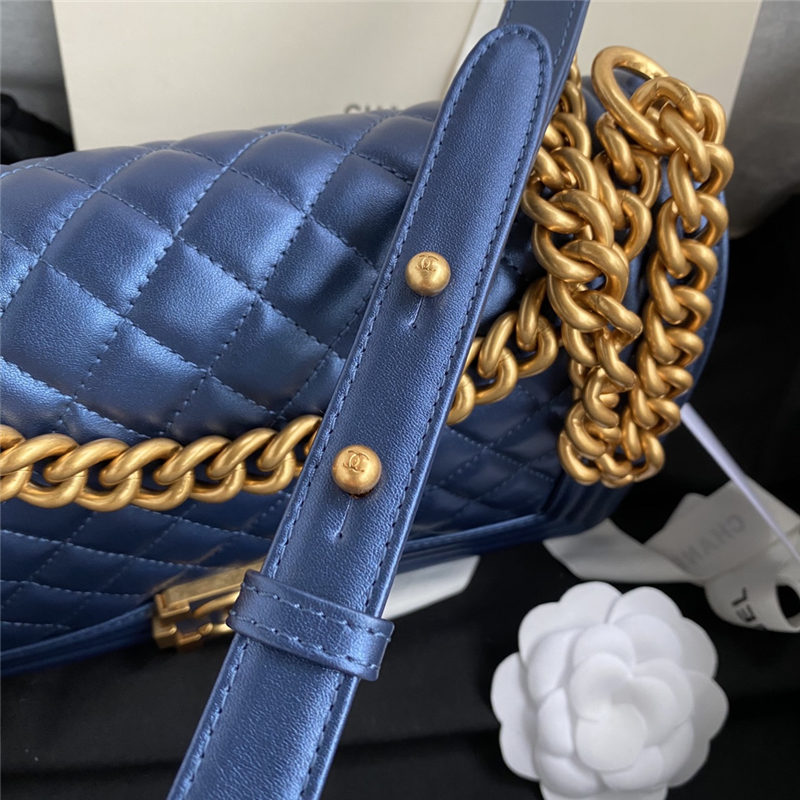 BOY Chanel HANDBAG Lambskin & Gold Metal Blue A