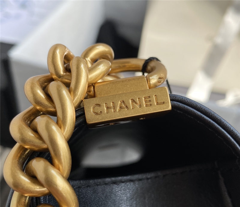 BOY Chanel HANDBAG Lambskin & Gold Metal Black A