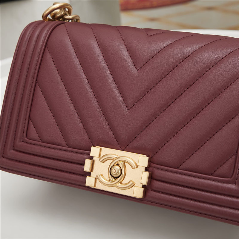 BOY Chanel HANDBAG Chevrons Pattern Lambskin Burgundy B